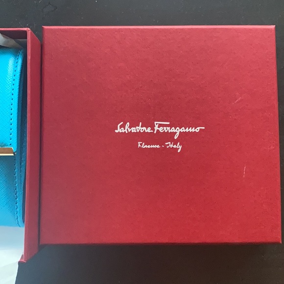 Salvatore Ferragamo Wallet - Picture 2 of 4